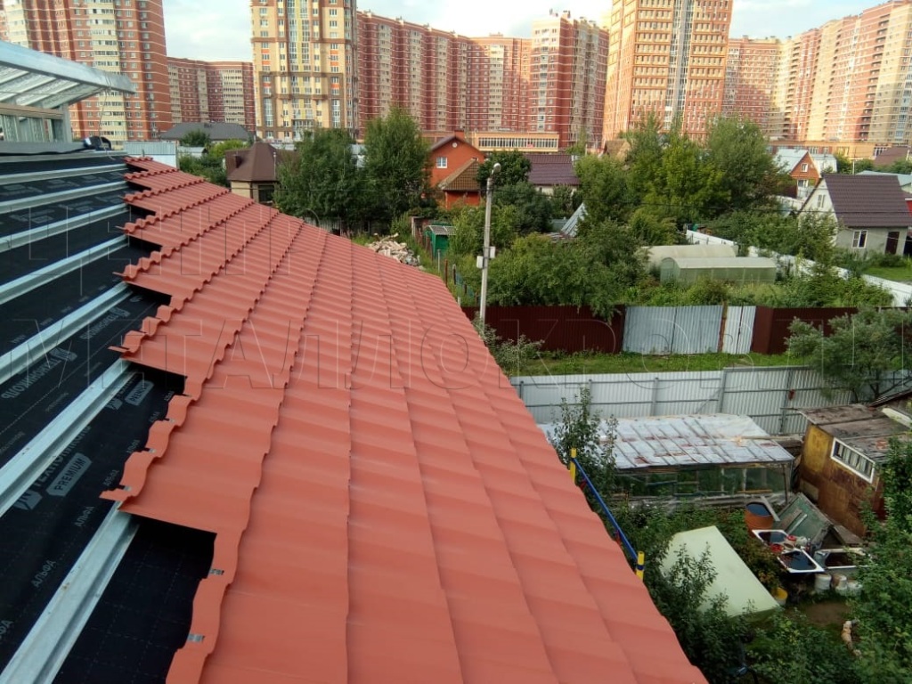 Металлочерепица Геркулес 8004 терракотовый Стальной Бархат от Центра Металокровли в Чите